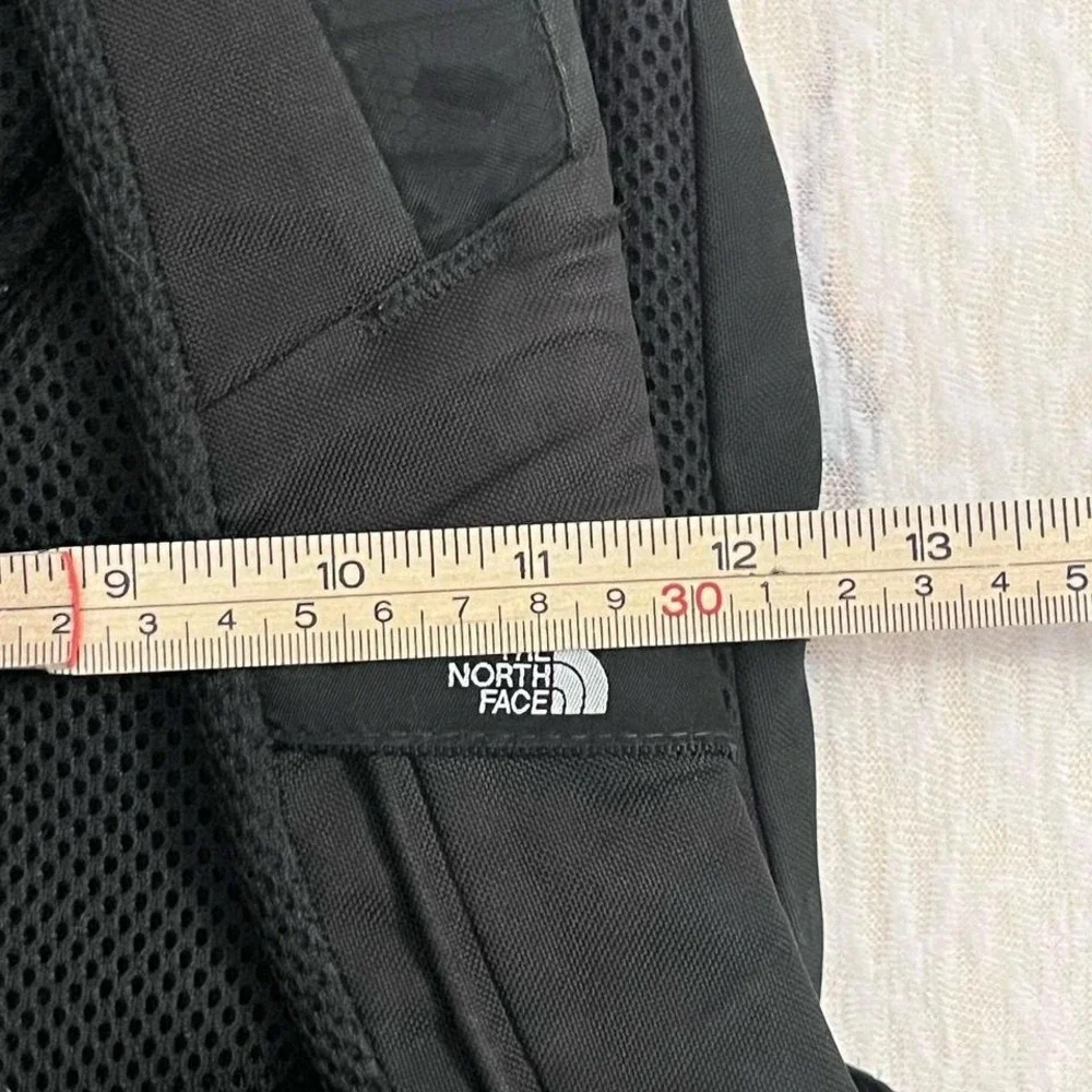 The North Face Jester‎ Backpack Black Red FlexVent 19